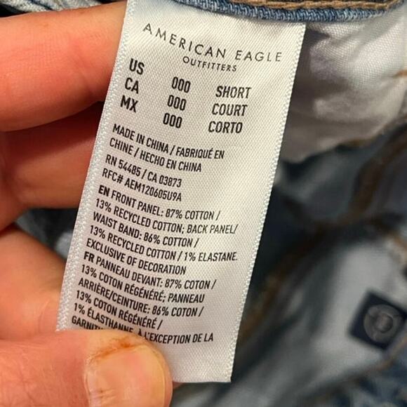 American Eagle Straight Jeans High Rise Strigid Denim Light Wash Size 000 Short - Picture 9 of 11